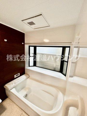 住道１丁目一戸建のその他|浴室にも窓