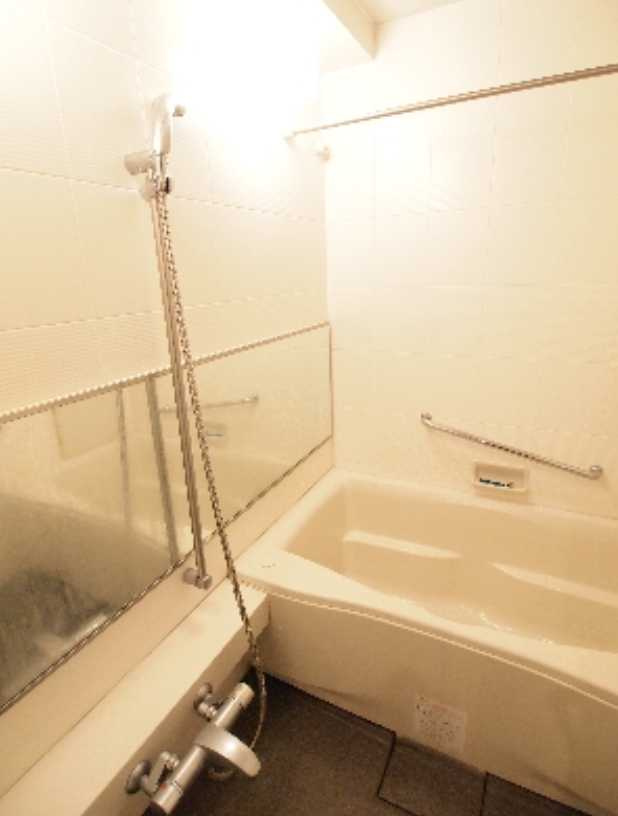 エスティメゾン銀座　駅近　ペット相談可　シャーメゾンの浴室