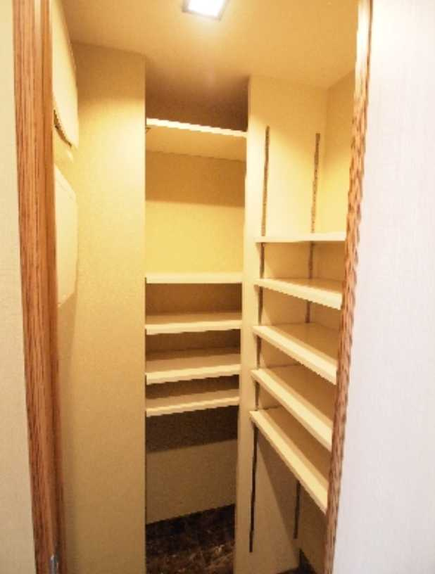 エスティメゾン銀座　駅近　ペット相談可　シャーメゾンの収納