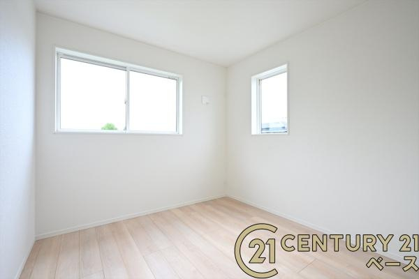 クレイドルガーデン結崎 １号棟 ／新築一戸建の洋室|■日当たりのよい明るい雰囲気の洋室です！■
