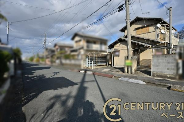 大和高田市土庫　一戸建の前面道路含む現地写真