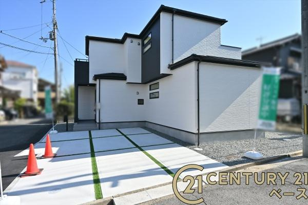 奈良市五条畑１丁目の新築一戸建の駐車場|■現地撮影写真■駐車スペース３台分完備！