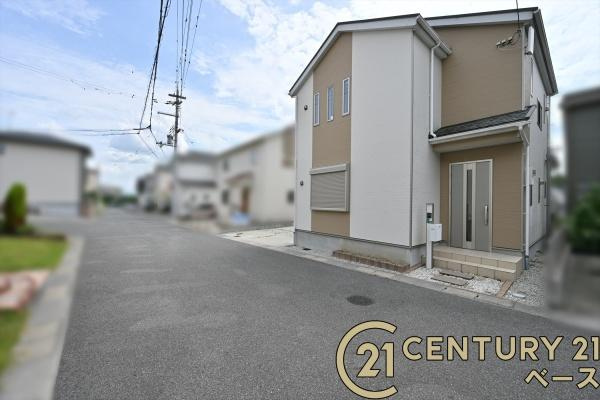 北葛城郡上牧町下牧３丁目　一戸建の前面道路含む現地写真|■現地撮影写真■スーパーなど商業施設が徒歩圏内に近接しています。