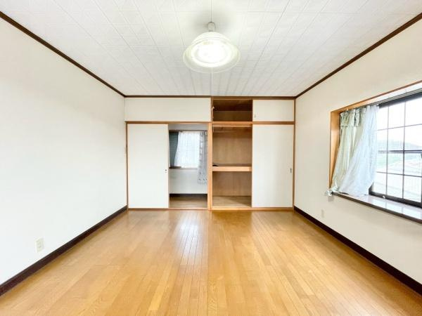 【子供部屋】 | 通風・採光にも優れ、心地よい光と風があふれています。 贅沢といえるほどの豊かな居住性と、プライドを満たすクオリティが見事に調和した住空間。