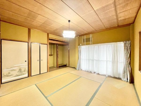 【和室】 | 小さな子供さんが走り回っても大丈夫なくらい広い和室です。