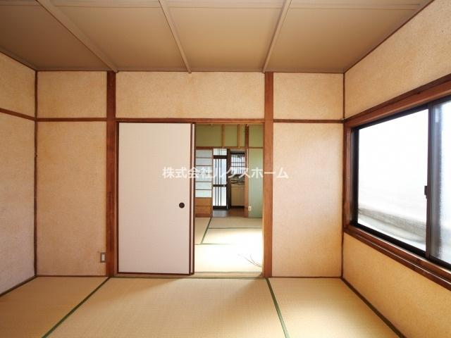 フォアール鳥飼和道２号棟の和室