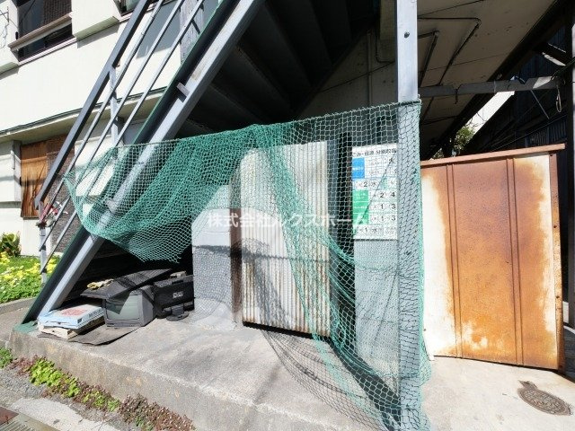 フォアール鳥飼和道２号棟のロビー