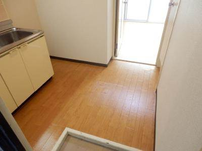 さくらマンションの内装|玄関から