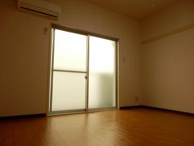 さくらマンションの居間・リビング