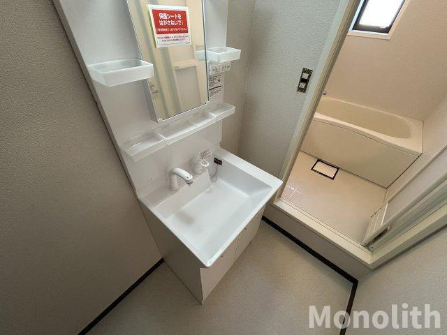 フレグランス・アンナイA棟の独立洗面台