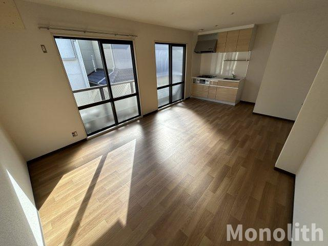 フレグランス・アンナイA棟の居間・リビング