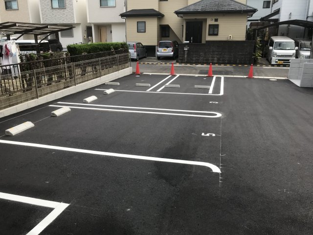 ベリアス レリックの駐車場