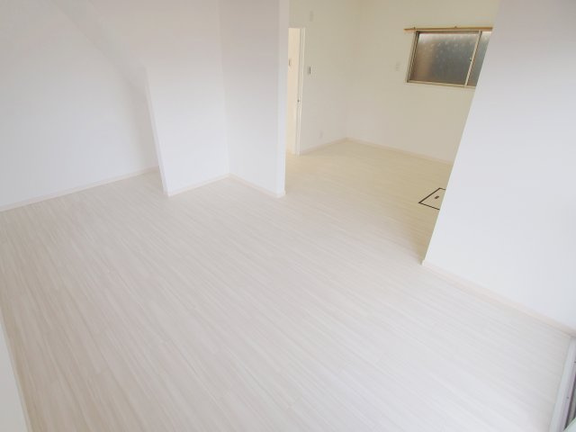 住田戸建ての居間・リビング