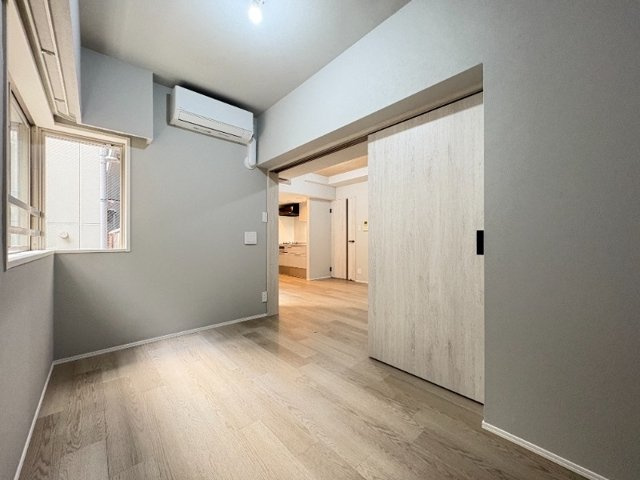 新品家具付きマンション築地13(KaGood東京)の居間・リビング