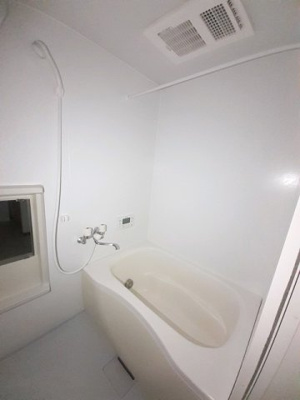 【浴室】 | クレセント上乃木Ｃ | 日々の疲れを癒すお風呂付です