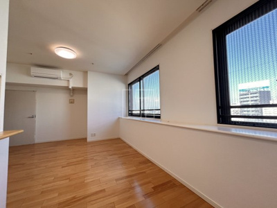 【居間・リビング】 | アーデンタワー福島ウエスト | アーデンタワー福島ウエスト　リビング・ダイニングスペース