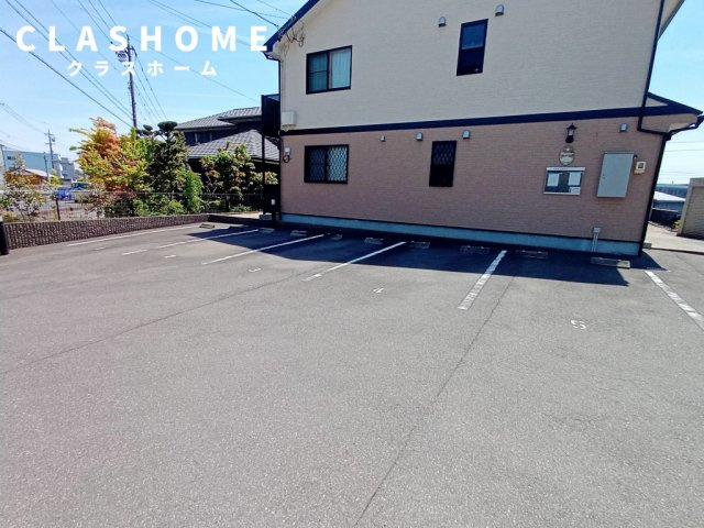 アンプルール リーブル クレッシェンド　　刈谷市の賃貸ならクラスホーム刈谷店の駐車場