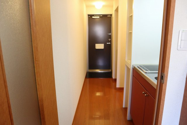 レオパレス和の玄関