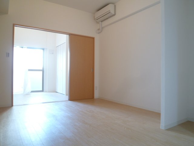 ルーエ桜川の居間・リビング