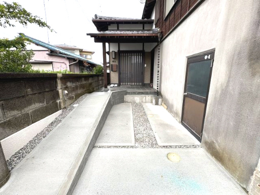 売中古戸建　中央区三島町のエントランス