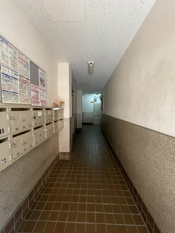 ハイツ南ながらのロビー