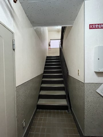 ハイツ南ながらのロビー