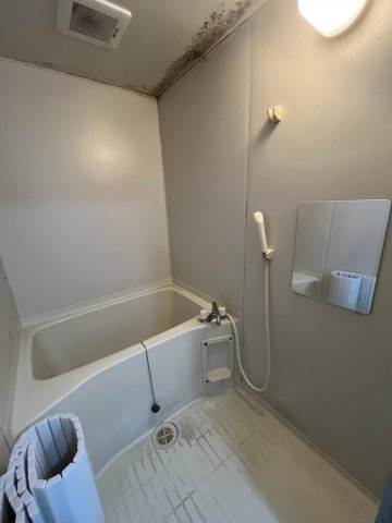 久野ハイツの浴室