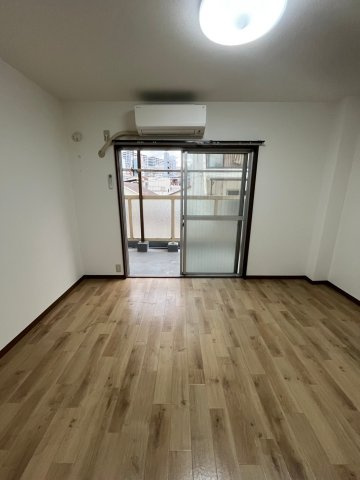 久野ハイツの居間・リビング