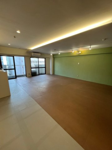 天神橋ホワイトハイツのロビー