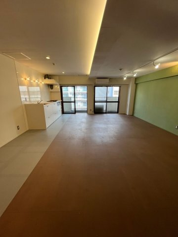 天神橋ホワイトハイツのロビー