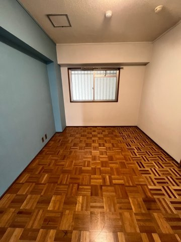 天神橋ホワイトハイツの玄関