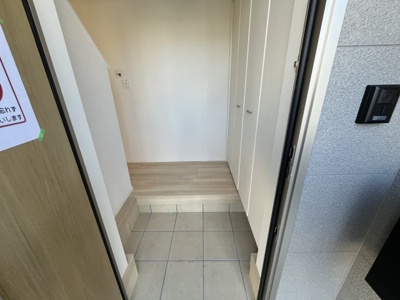 【玄関】 | 【20万円ｷｬｯｼｭﾊﾞｯｸ対象物件】クレーデルガーデン川西町結崎第18 全3棟 2号棟