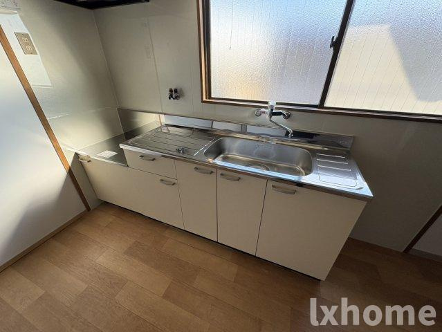 沢良宜東薩摩マンション2号棟のキッチン