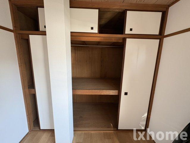 沢良宜東薩摩マンション2号棟の収納