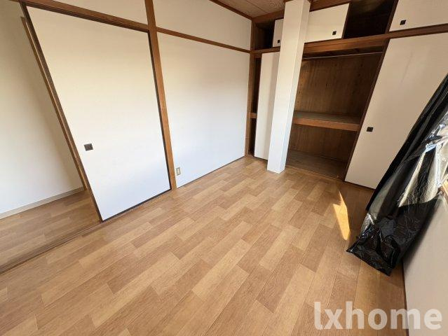 沢良宜東薩摩マンション2号棟の収納