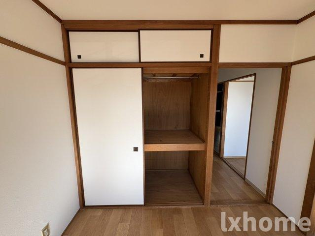 沢良宜東薩摩マンション2号棟の収納