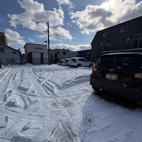 中島マンションの駐車場