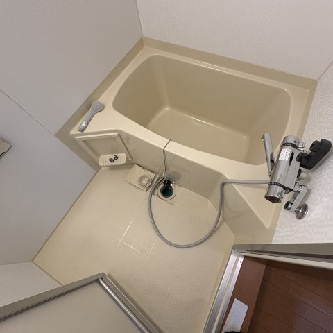中島マンションの浴室