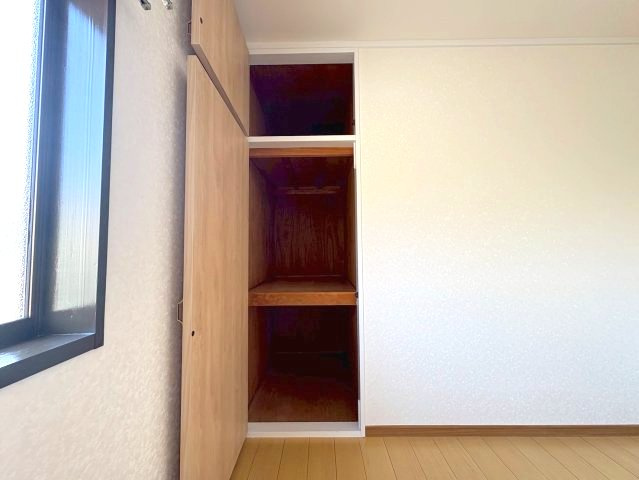 メゾン津々山台B棟の収納