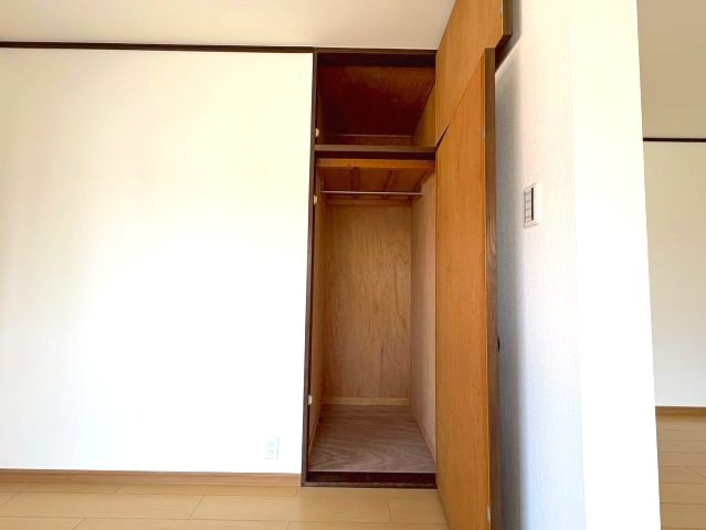 メゾン津々山台B棟の収納