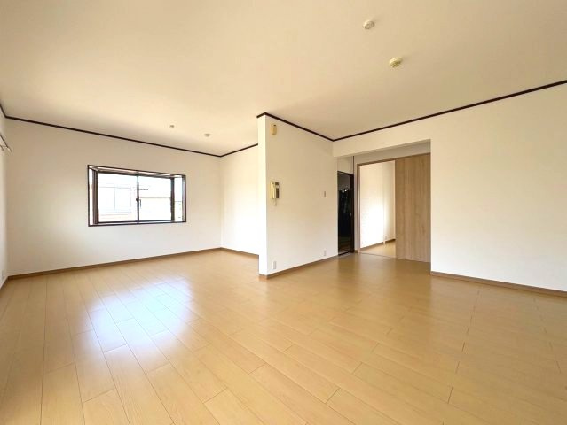 メゾン津々山台B棟の内装