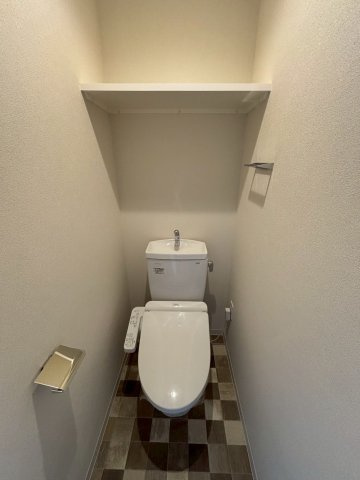 大阪市西区九条南３丁目の賃貸マンションのトイレ