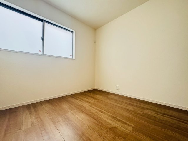 ■■南城市佐敷新里－3号棟（全４棟）の洋室|使い勝手のいい洋室です