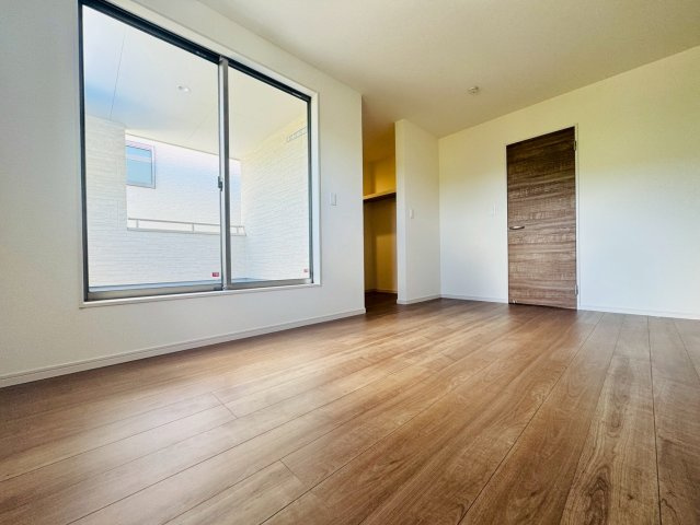 ■■南城市佐敷新里－3号棟（全４棟）の洋室|スタンダードな洋室です