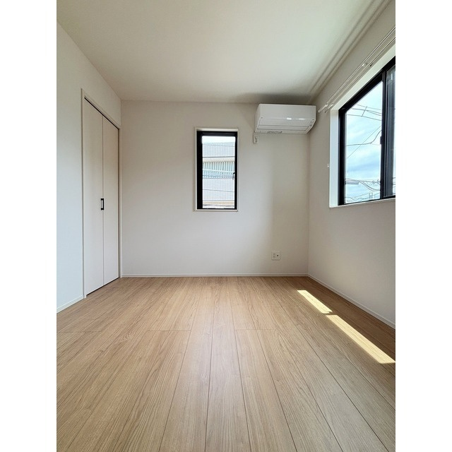 ４０８７志木市柏町２０期６棟５号棟の洋室