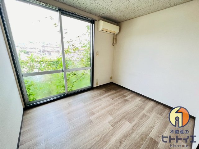 広川ハイツの居間・リビング