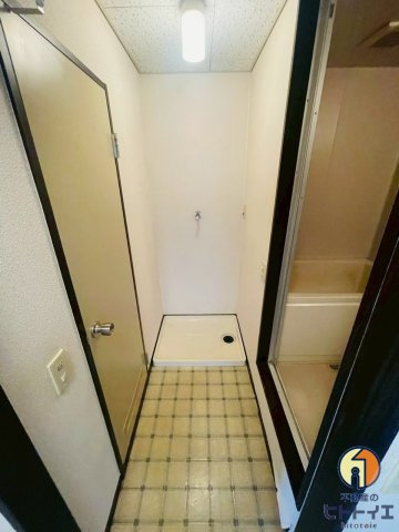 広川ハイツの玄関