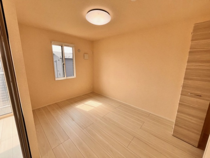 トリシアYの洋室