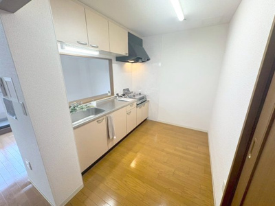 【キッチン】 | ソレーユ関西