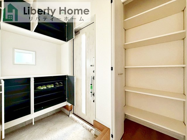 土浦市板谷4丁目25-P1　新築戸建　1号棟の収納